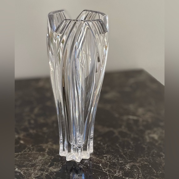 Lenox Style Crystal 7" Bud Vase - Picture 3 of 6